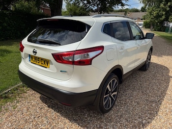 Used Nissan Qashqai 2015 for sale - 75947318: Photo