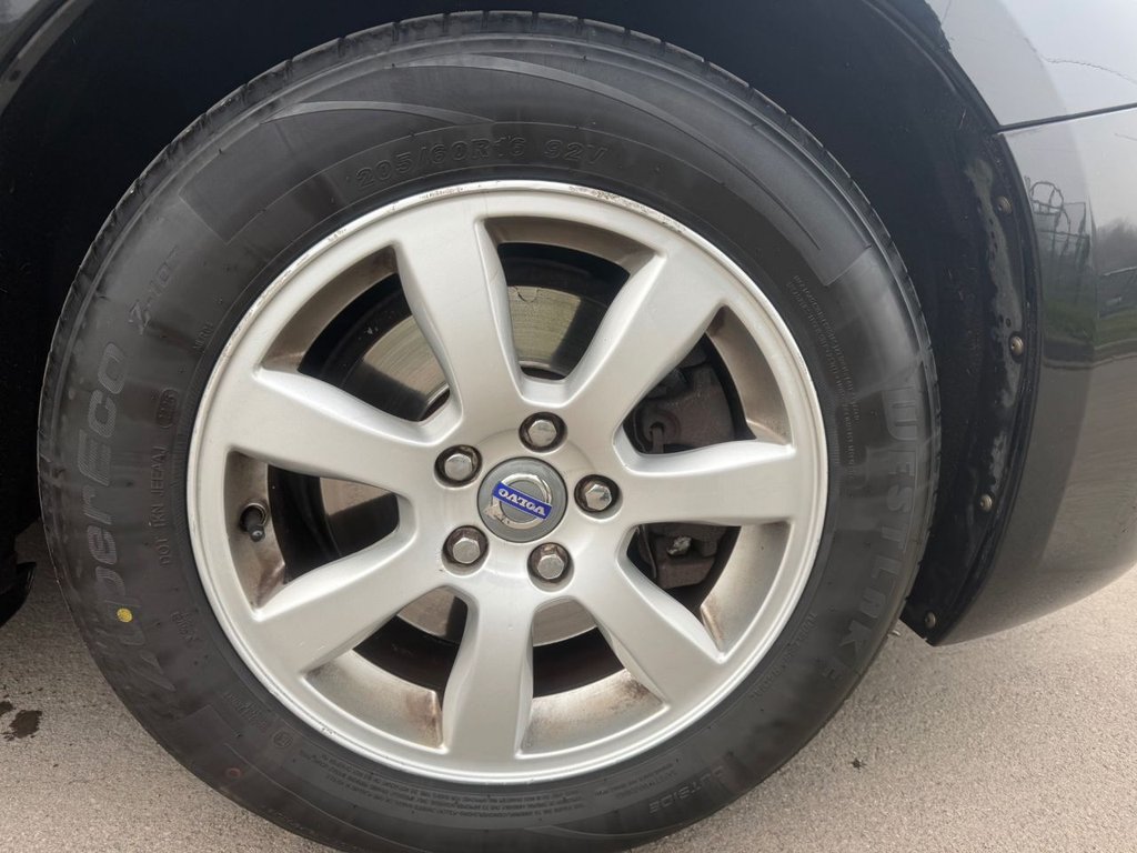 Used Volvo V60 2014 for sale - 77065013: Photo 22