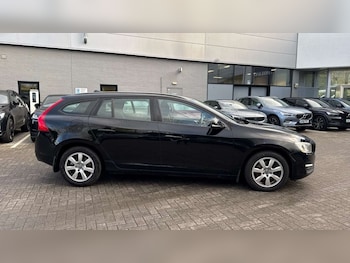 Used Volvo V60 2014 for sale - 77065013: Photo