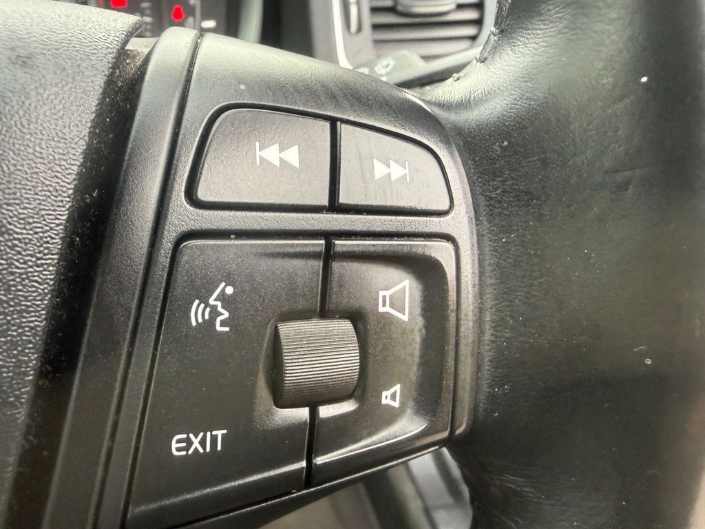 Used Volvo V60 2014 for sale - 77065013: Photo 9