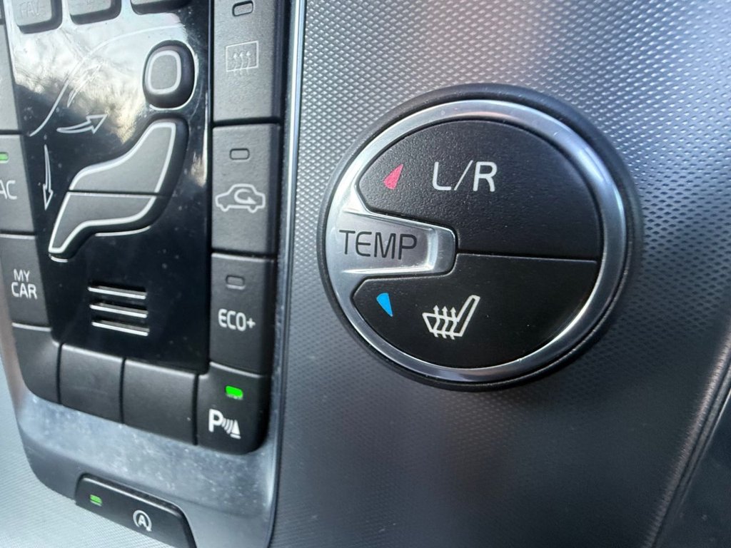 Used Volvo V40 2017 for sale - 77798150: Photo 15