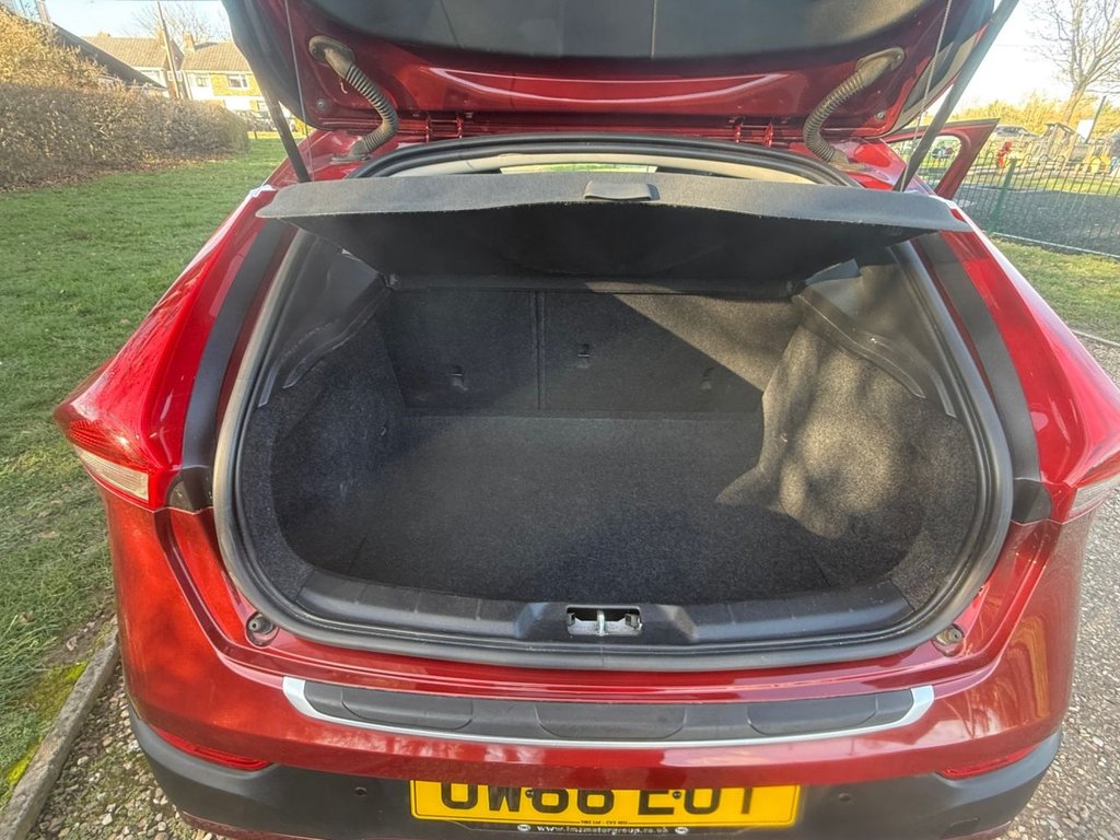 Used Volvo V40 2017 for sale - 77798150: Photo 23