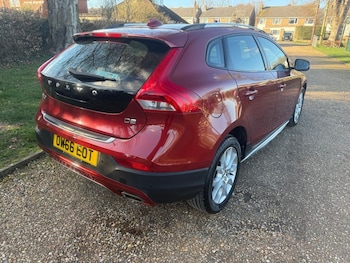 Used Volvo V40 2017 for sale - 77798150: Photo
