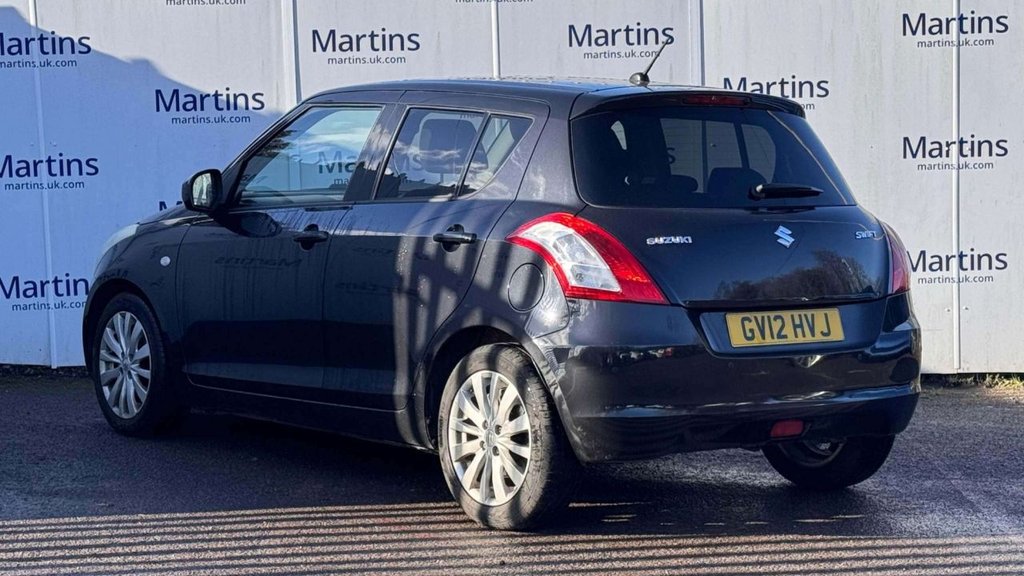 Used Suzuki Swift 2012 for sale - 77464244: Photo 2