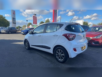 Used Hyundai i10 2014 for sale - 75961714: Photo