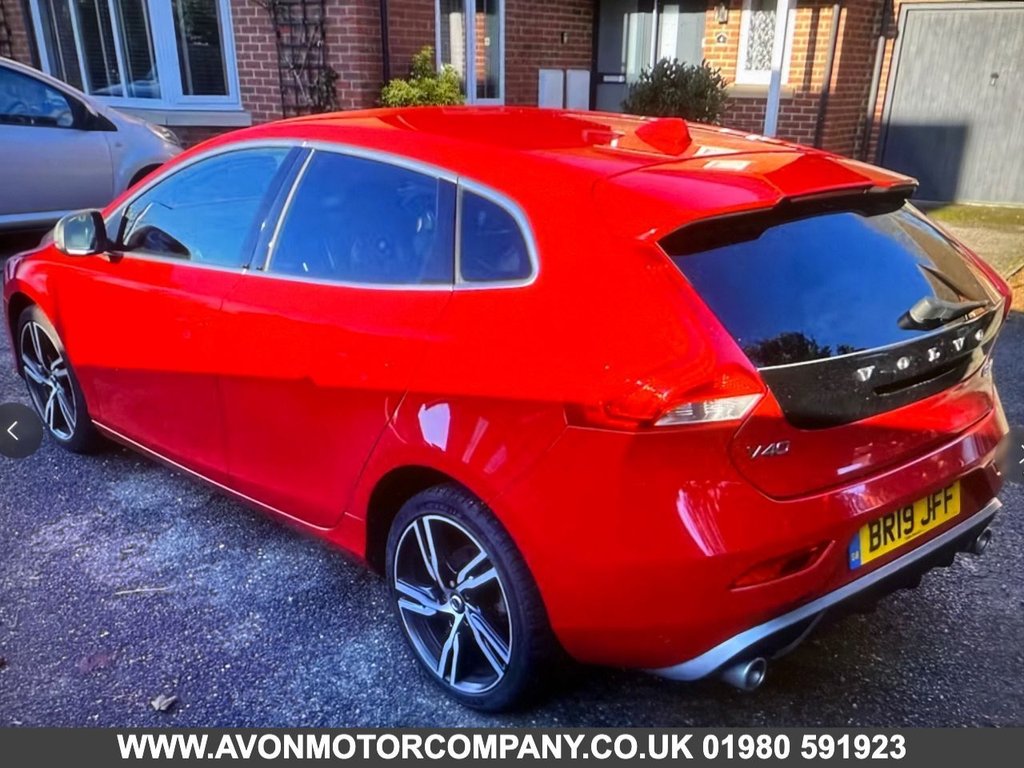 Used Volvo V40 2019 for sale - 76783976: Photo 2