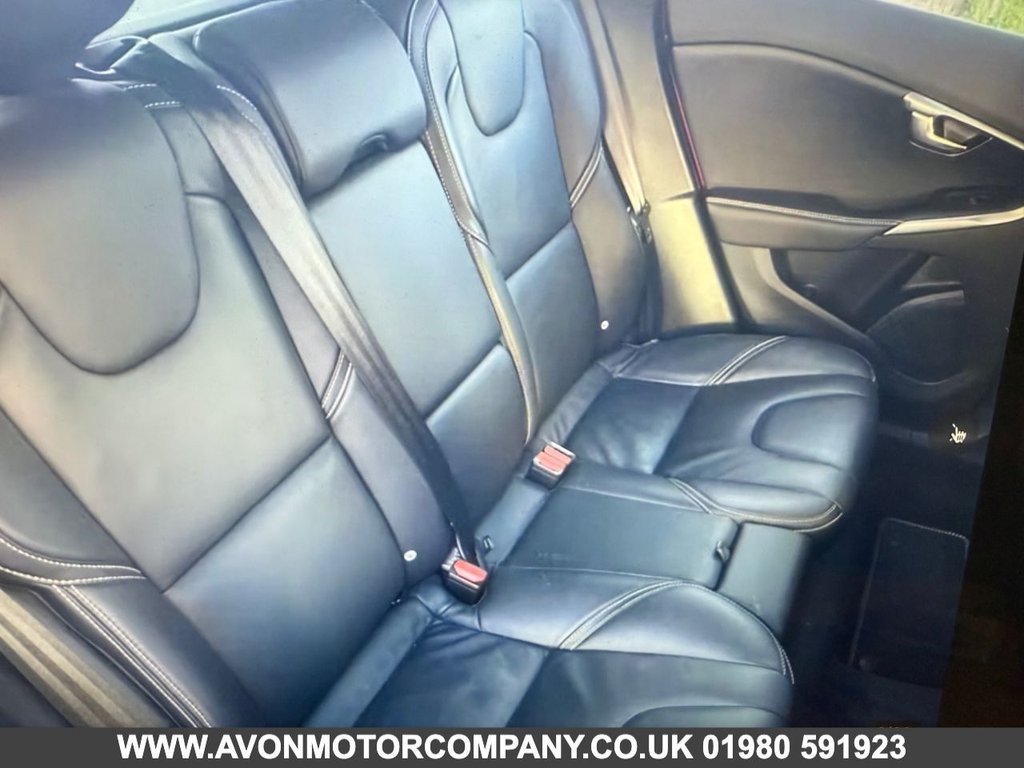 Used Volvo V40 2019 for sale - 76783976: Photo 4