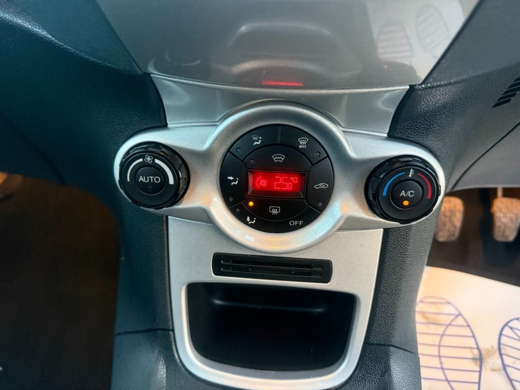 Used Ford Fiesta 2010 for sale - 76784174: Photo 14