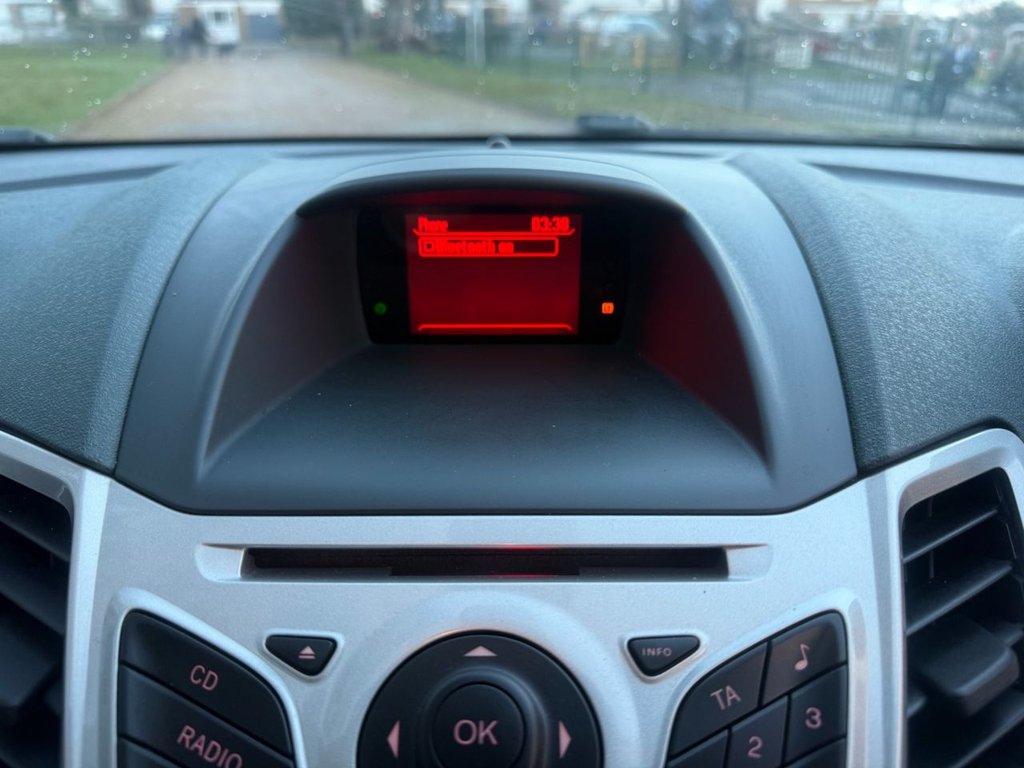 Used Ford Fiesta 2010 for sale - 76784174: Photo 15