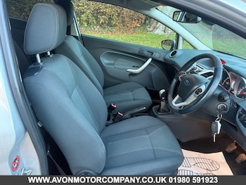 Used Ford Fiesta 2010 for sale - 76784174: Photo