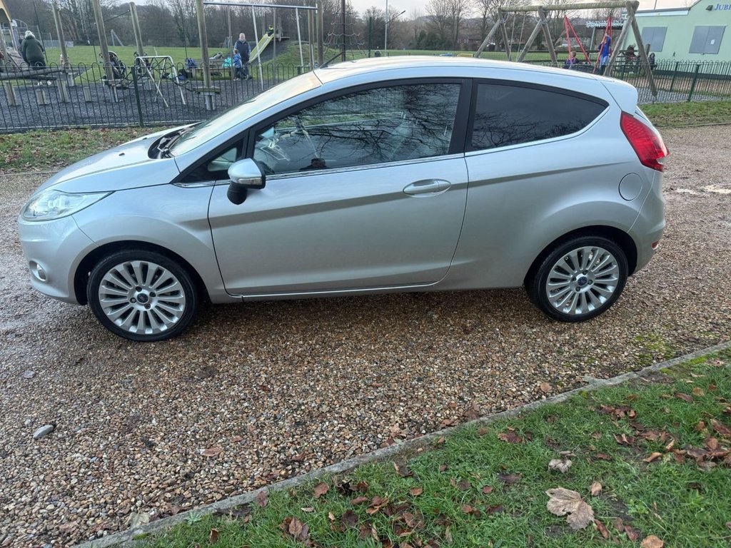 Used Ford Fiesta 2010 for sale - 76784174: Photo 8