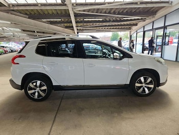Used Peugeot 2008 2016 for sale - 78557515: Photo