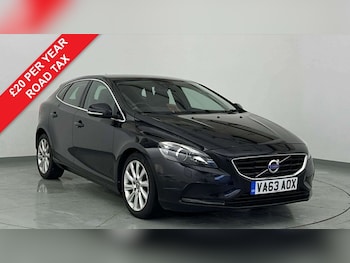 2014 (63) - 1.6 D2 SE Lux Nav Hatchback 5dr Diesel Manual Euro 5 (s/s) (115 ps)