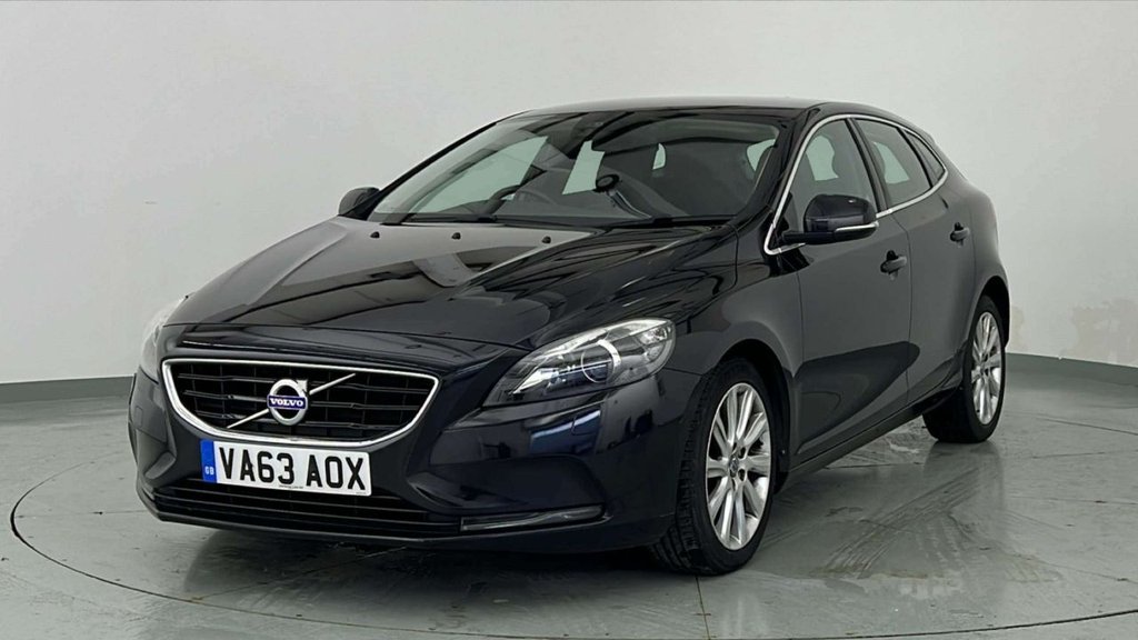 Used Volvo V40 2014 for sale - 77065036: Photo 9