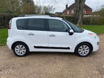 Used Citroen C3 Picasso 2015 for sale - 75800635: Photo