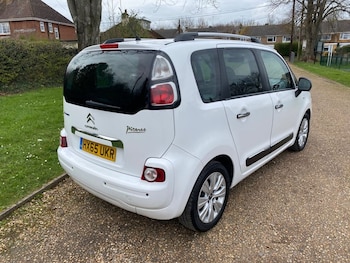 Used Citroen C3 Picasso 2015 for sale - 75800635: Photo