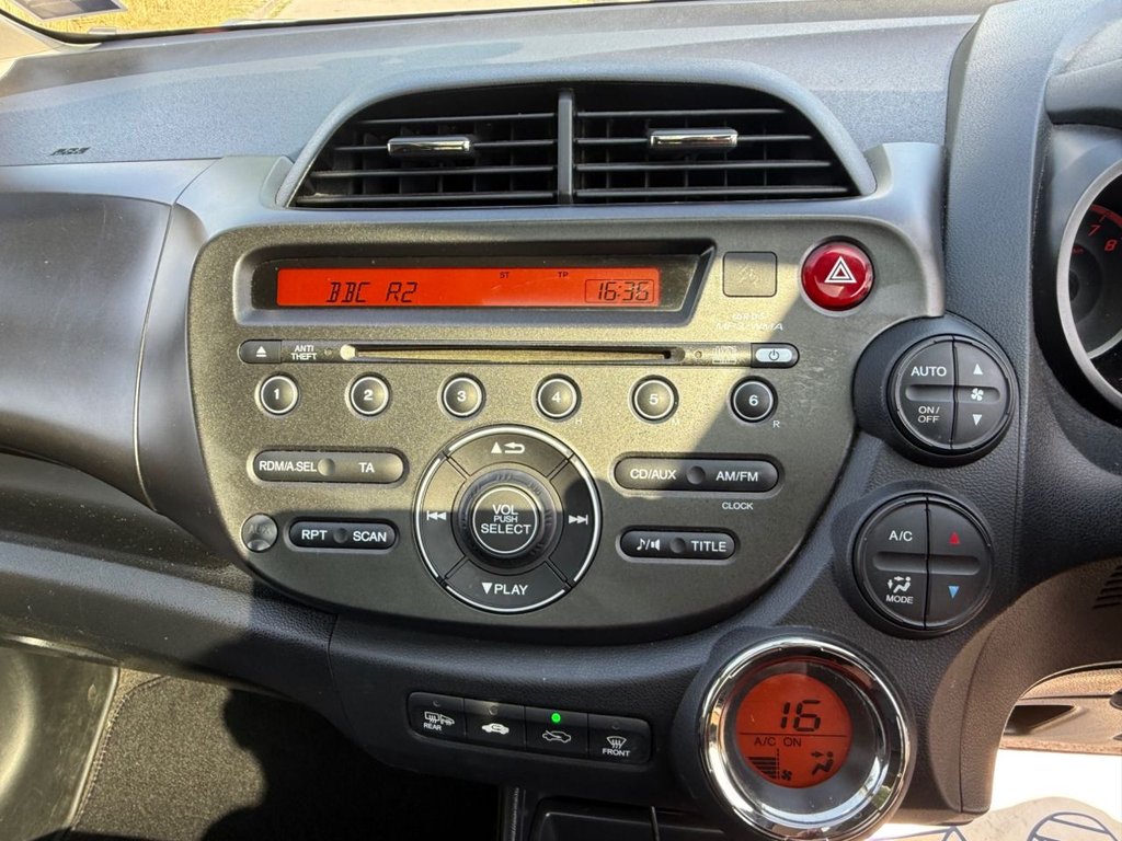 Used Honda Jazz 2011 for sale - 76029592: Photo 12