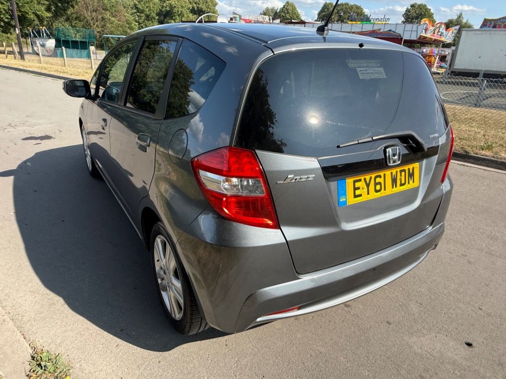 Used Honda Jazz 2011 for sale - 76029592: Photo 6
