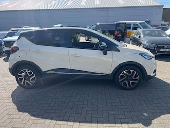 Used Renault Captur 2018 for sale - 79187045: Photo