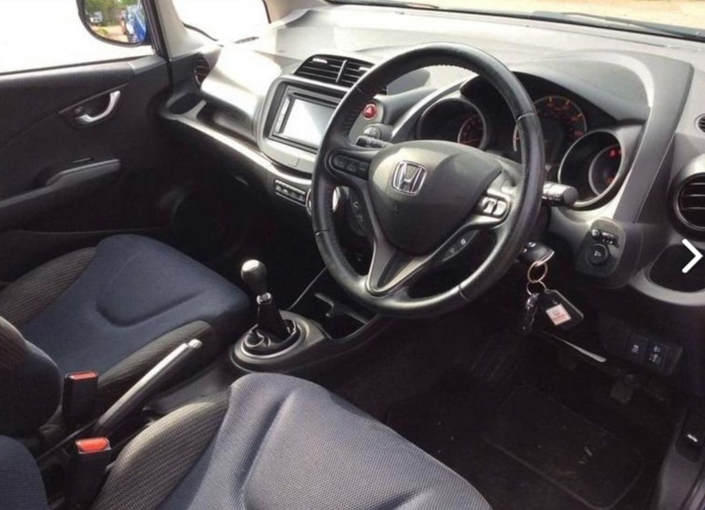 Used Honda Jazz 2013 for sale - 77734430: Photo 2