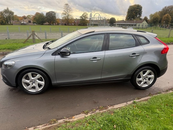 Used Volvo V40 Cross Country 2015 for sale - 76323699: Photo 7