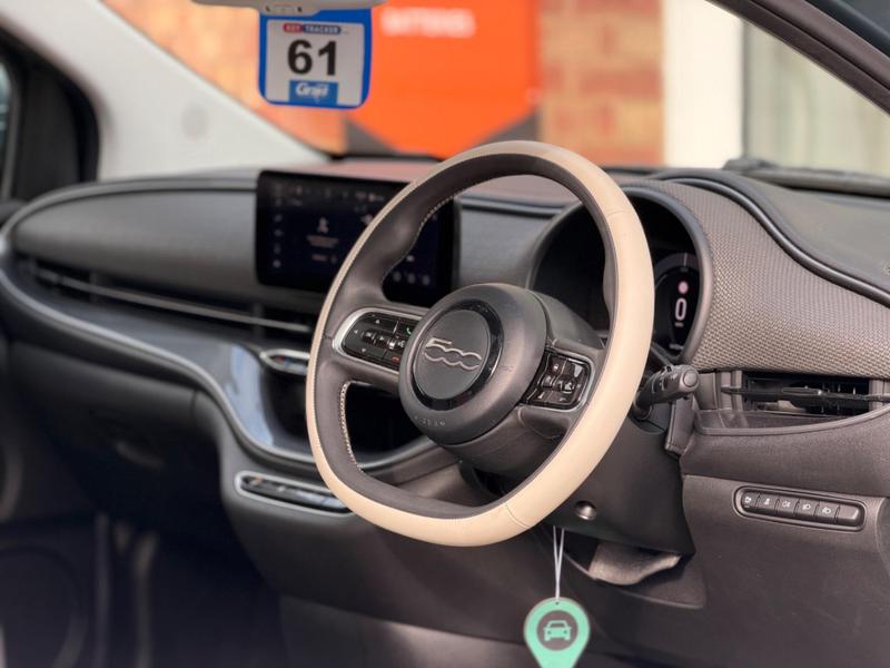 Used Fiat 500 2022 for sale - 77819578: Photo 3