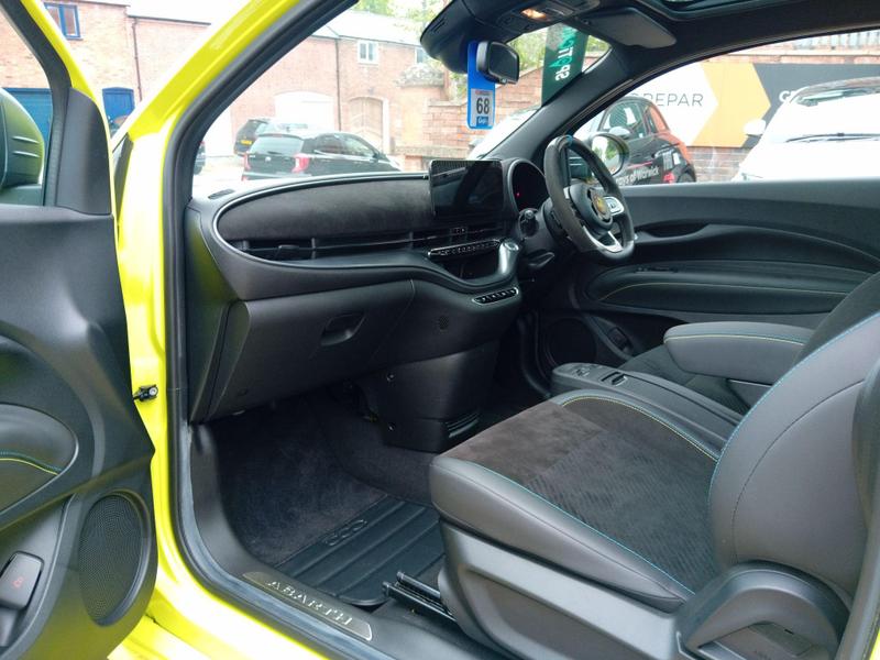 Used Abarth 500 2023 for sale - 76888105: Photo 23