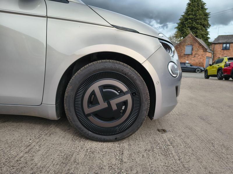 Used Fiat 500e 2025 for sale - 78123449: Photo 15