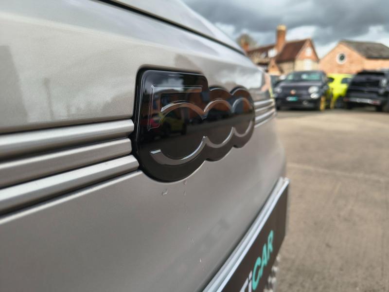 Used Fiat 500e 2025 for sale - 78123449: Photo 17