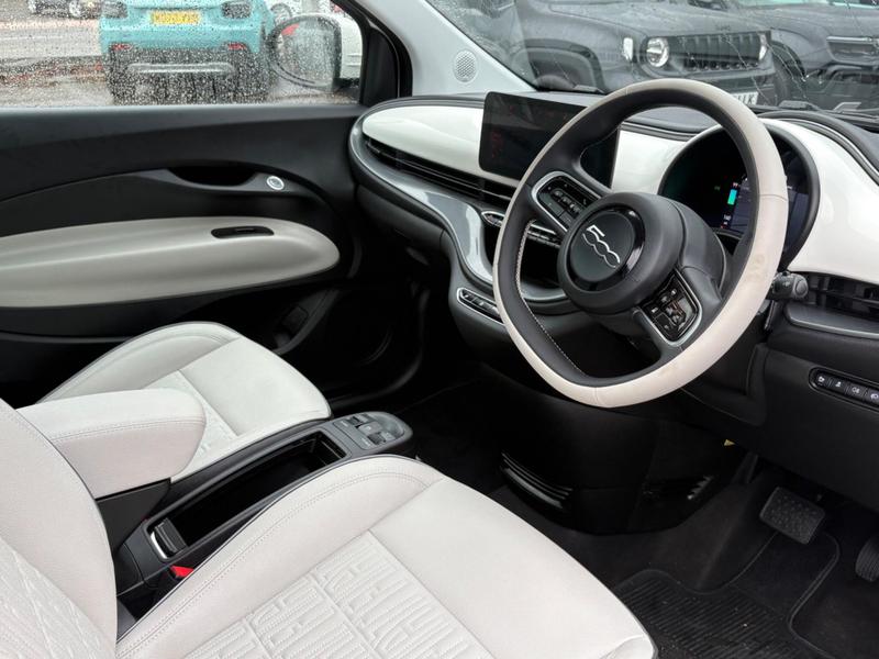 Used Fiat 500e 2025 for sale - 77975891: Photo 45