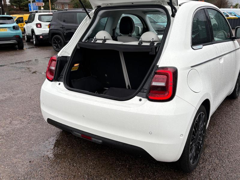 Used Fiat 500e 2025 for sale - 77975891: Photo 8