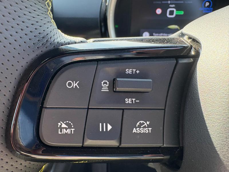 Used Abarth 600e 2025 for sale - 77493531: Photo 15