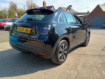 Used Fiat 600 2024 for sale - 76882618: Photo