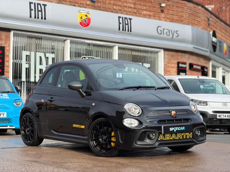 Used Abarth 695 2024 for sale - 76882820: Photo 1