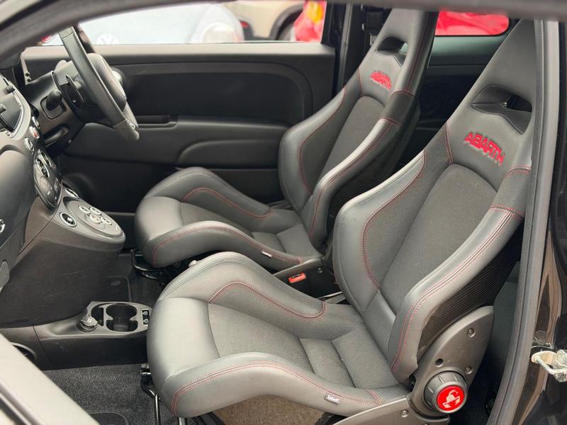 Used Abarth 695 2024 for sale - 76882820: Photo 32