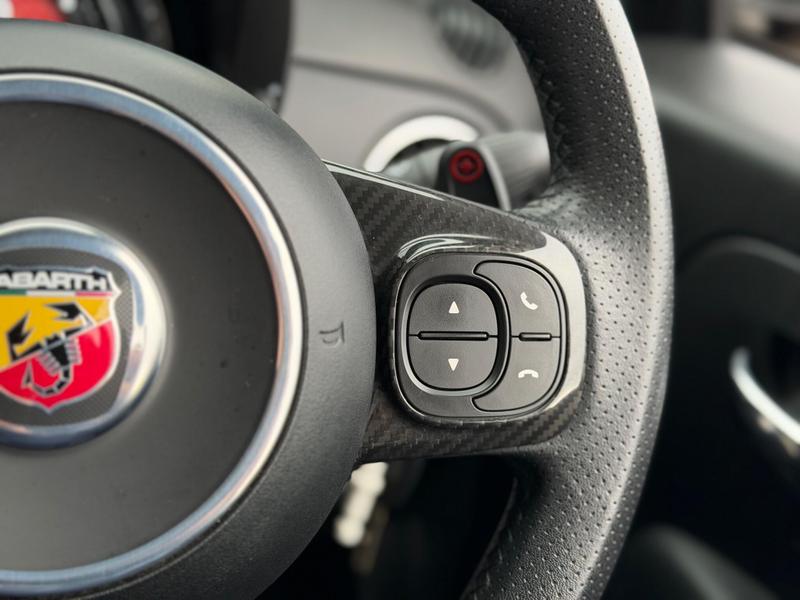 Used Abarth 695 2024 for sale - 76882820: Photo 39