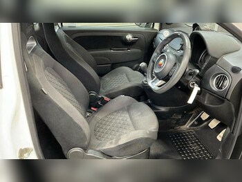 Used Abarth 595 2022 for sale - 77301030: Photo