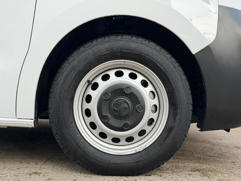 Used Vauxhall Vivaro 2023 for sale - 76888095: Photo 11