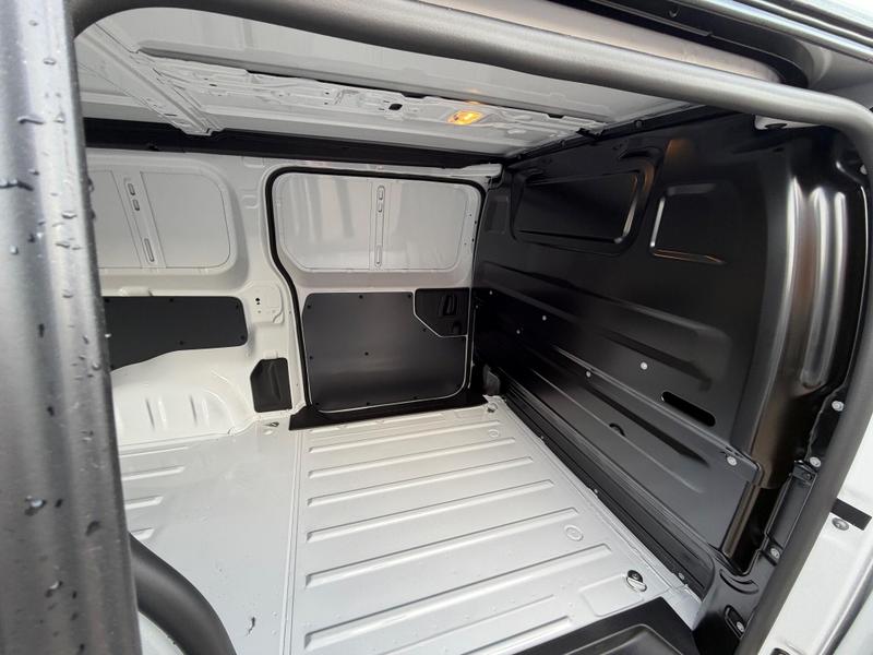 Used Vauxhall Vivaro 2023 for sale - 76888095: Photo 18