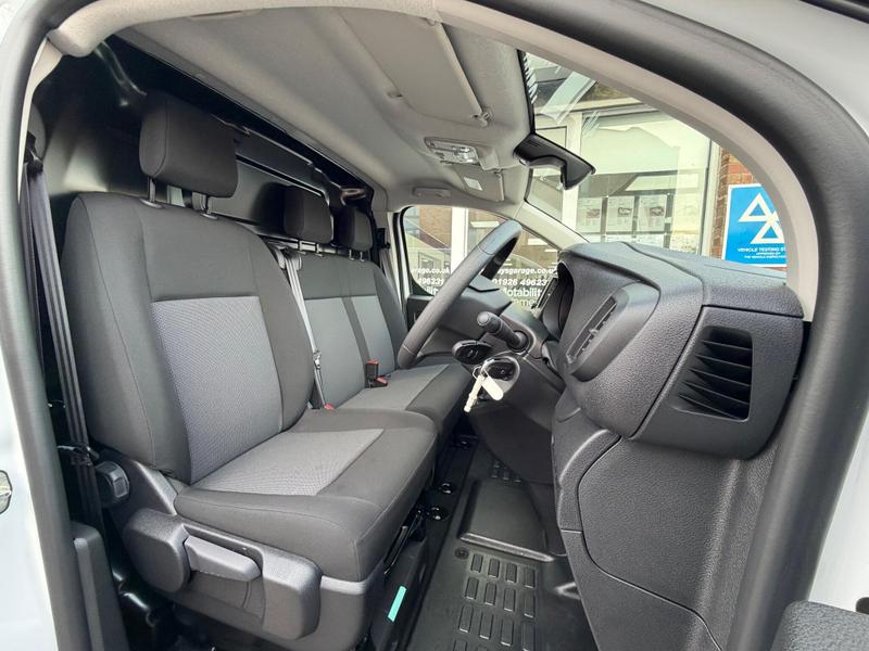 Used Vauxhall Vivaro 2023 for sale - 76888095: Photo 3