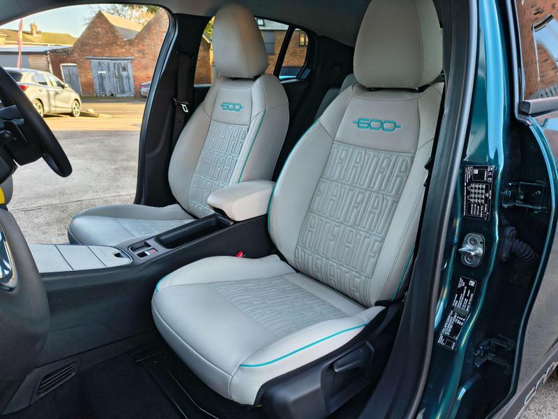 Used Fiat 600 2024 for sale - 77161060: Photo 2