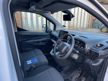 Used Citroen Berlingo 2020 for sale - 76888100: Photo