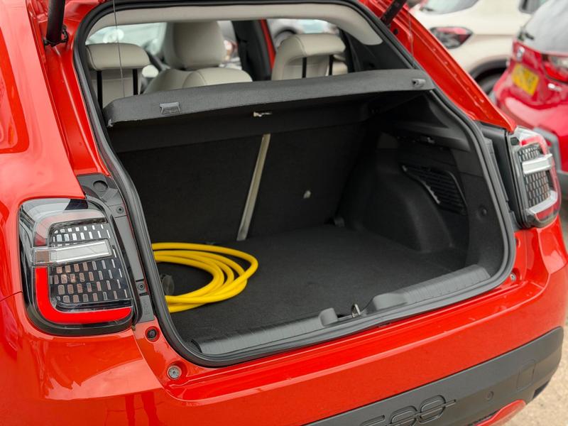 Used Fiat 600 2024 for sale - 76888113: Photo 47