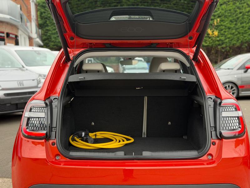 Used Fiat 600 2024 for sale - 76888113: Photo 48