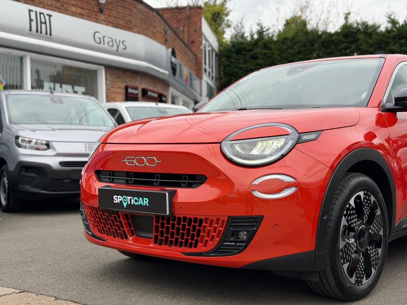 Used Fiat 600 2024 for sale - 76888113: Photo 64