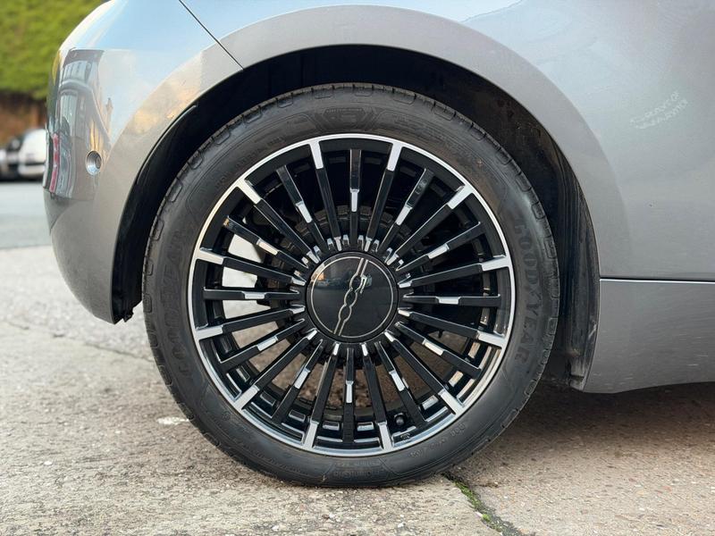 Used Fiat 500 2022 for sale - 77225918: Photo 9