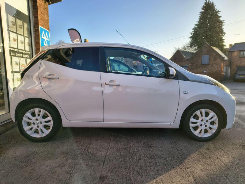 Used Toyota AYGO 2016 for sale - 77006185: Photo 10