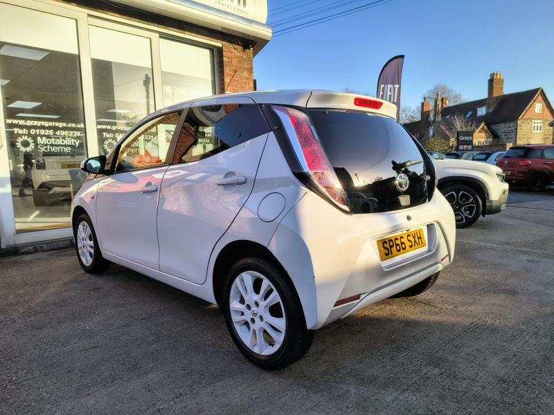 Used Toyota AYGO 2016 for sale - 77006185: Photo 12