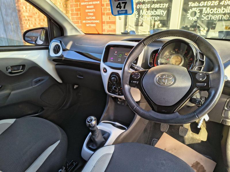Used Toyota AYGO 2016 for sale - 77006185: Photo 25