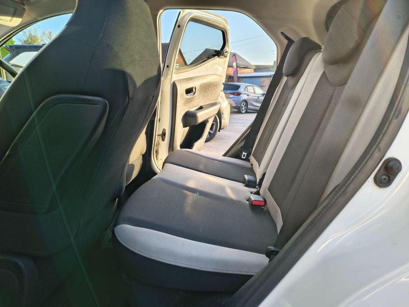 Used Toyota AYGO 2016 for sale - 77006185: Photo 31